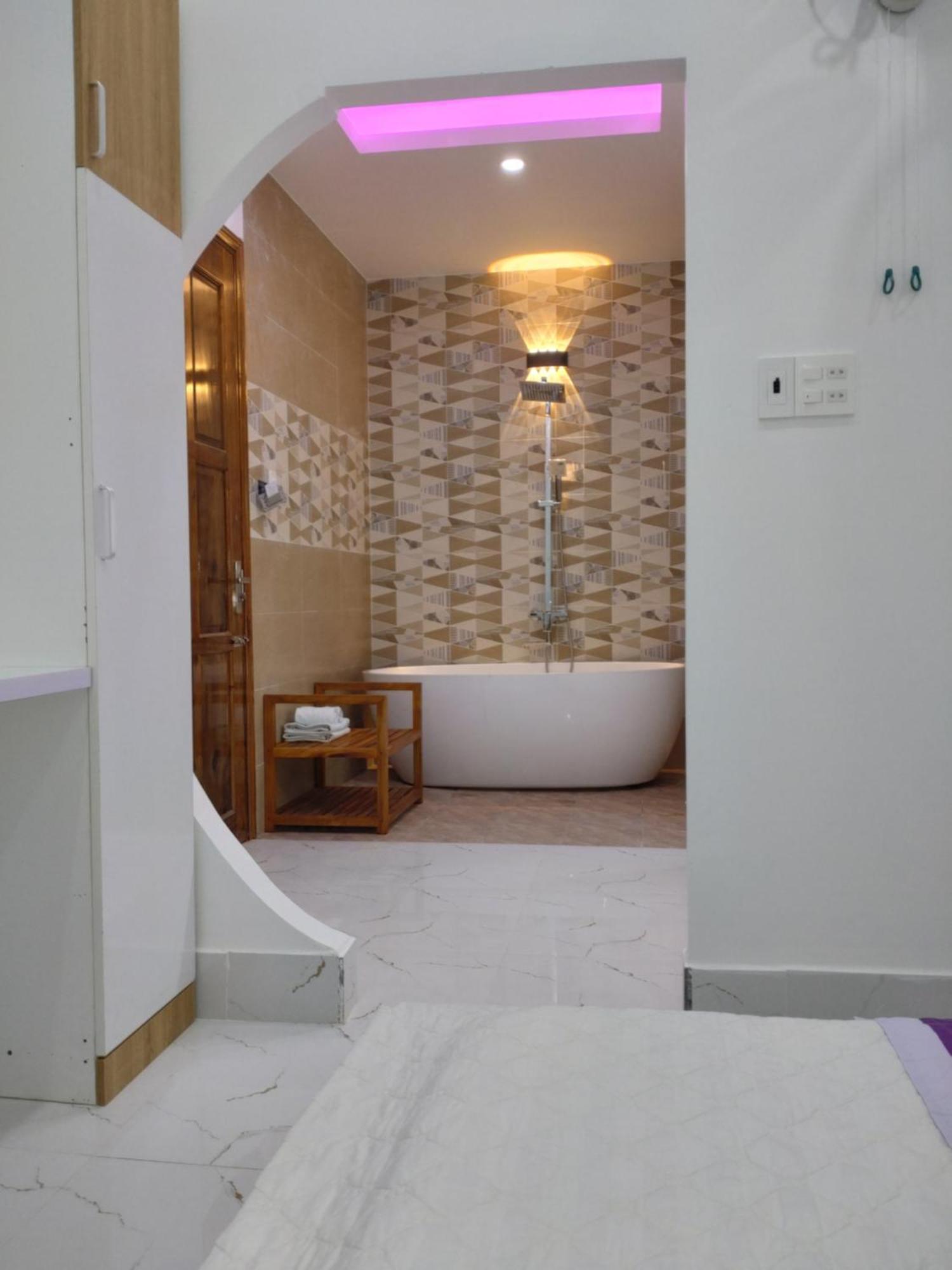 Lavender Tan Thanh Hotel Mini Resort Cong Thanh エクステリア 写真